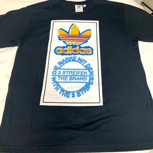 Men’s Adidas shirt Large